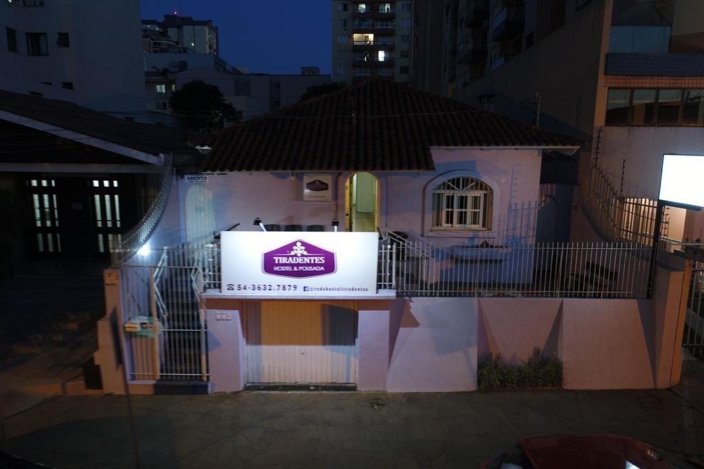 Hostel E Pousada Tiradentes 774 Passo Fundo Exterior foto